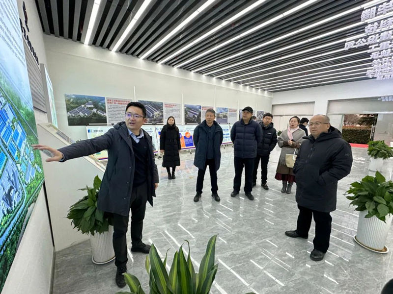 211703146261166635.jpeg 640_¸±±¾.jpg