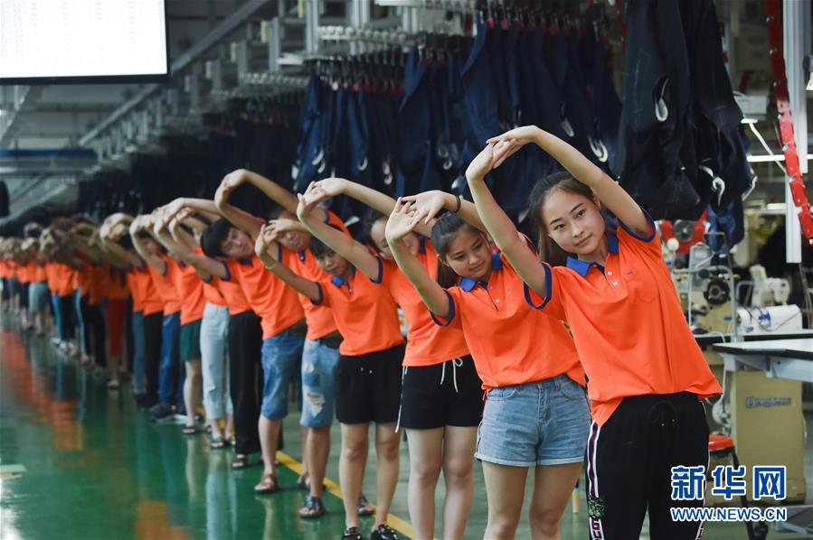 1540948982851039 (新华全媒头条·壮阔东方潮 奋进新时代——庆祝刷新开放40年·图文互动)(6)敢为天下先 爱拼才会赢——“晋江履历”启示录