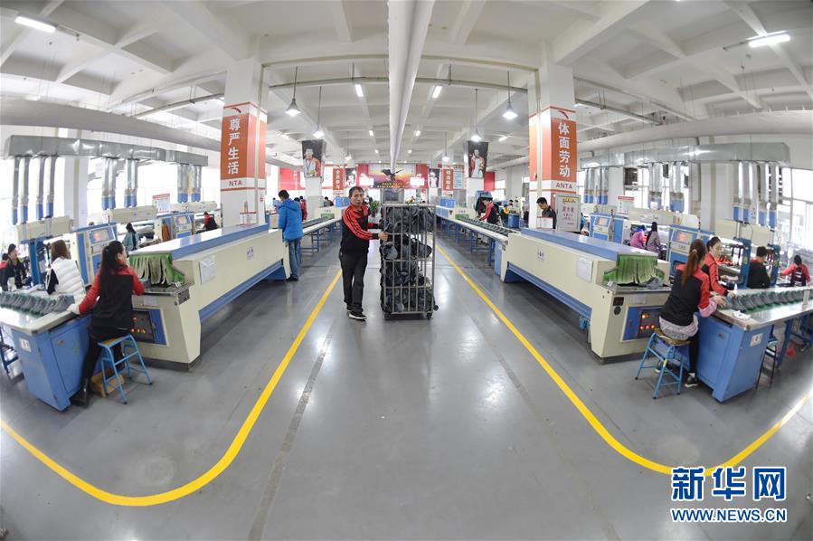 1540948982966795 (新华全媒头条·壮阔东方潮 奋进新时代——庆祝刷新开放40年·图文互动)(4)敢为天下先 爱拼才会赢——“晋江履历”启示录